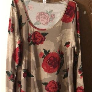 2XL lynnae brand new with tags.